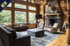 Enjoy this stunning Log home with open floor plan and tons of natural lighting Ridgetop